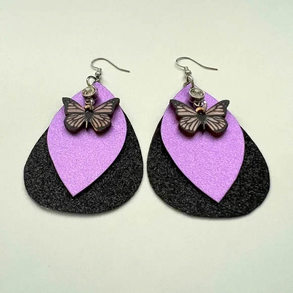 🎉 Host Pick 🎉 Butterfly 🦋 charm faux leather earrings - Picture 3 of 6